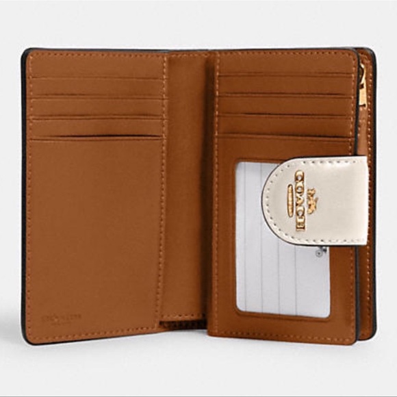 Coach Medium zip Wallet - Picture 6 of 6
